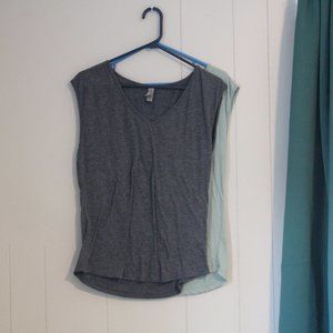 V-neck, sleeveless layering tanktop